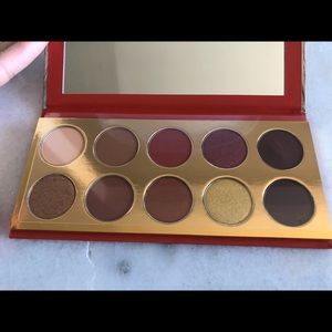 Sooo Fire Eyeshadow Palette